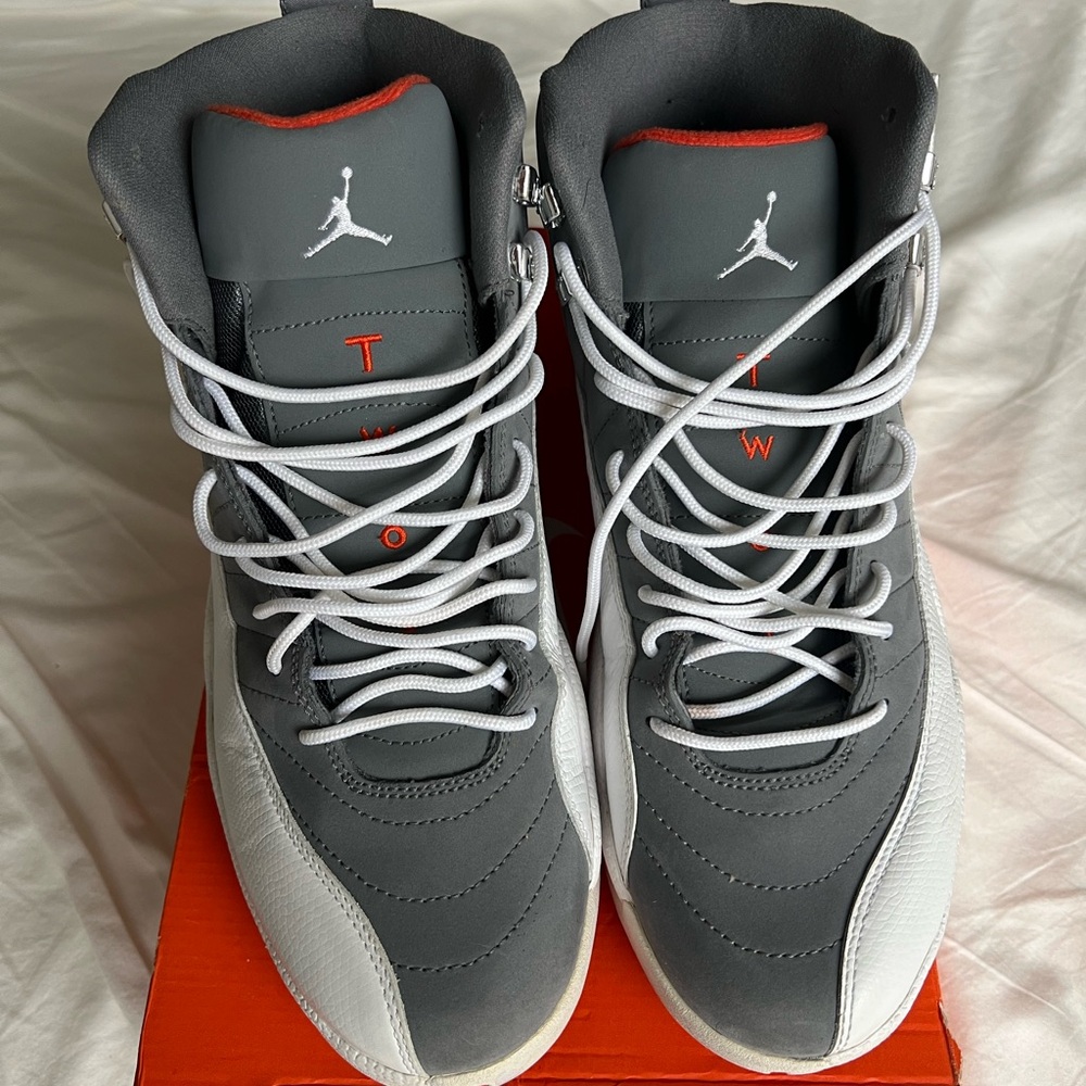 Jordan Men's Grey Basketball Shoes Vintage
